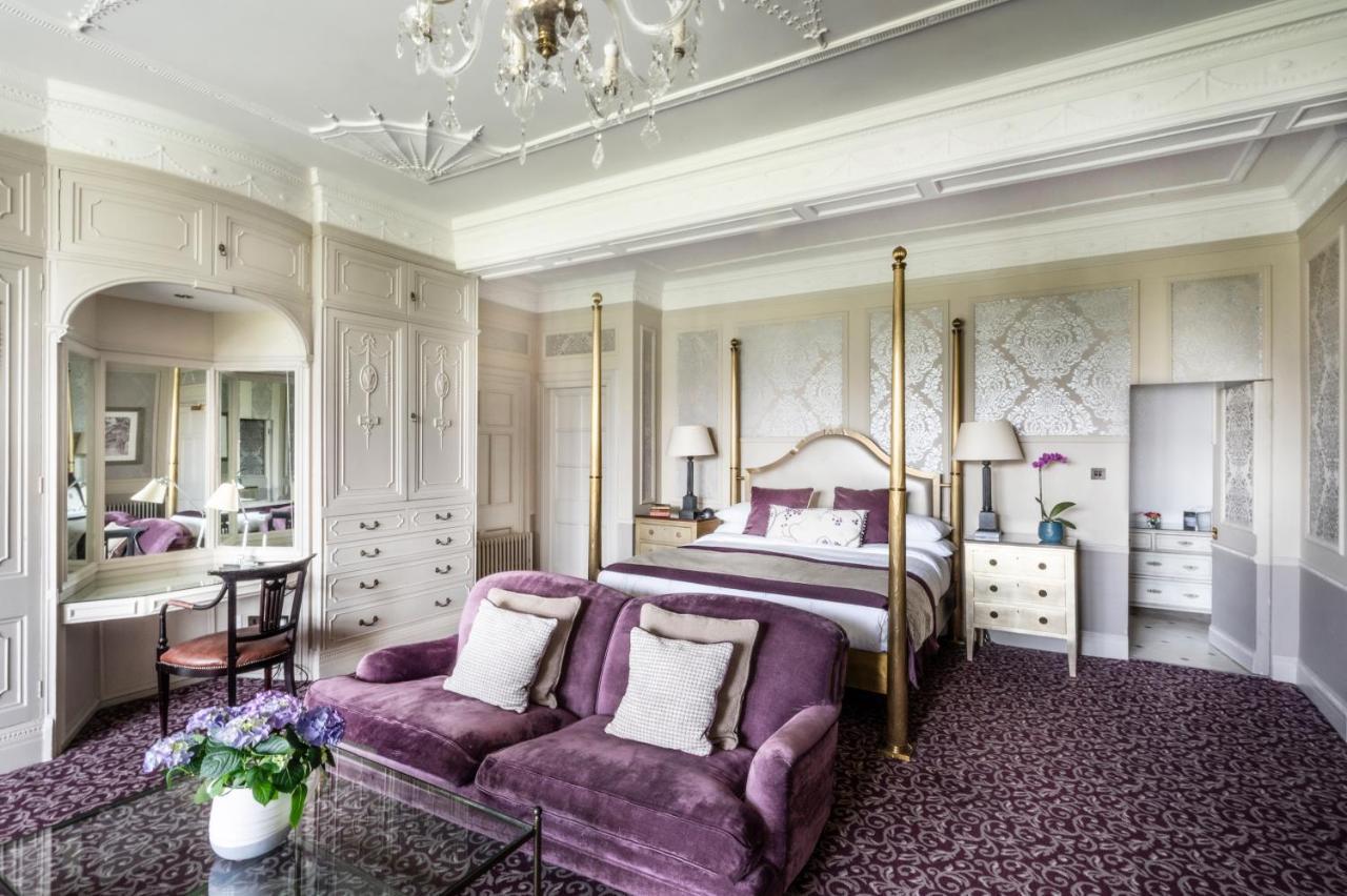 Woodlands Park Hotel Cobham  Esterno foto